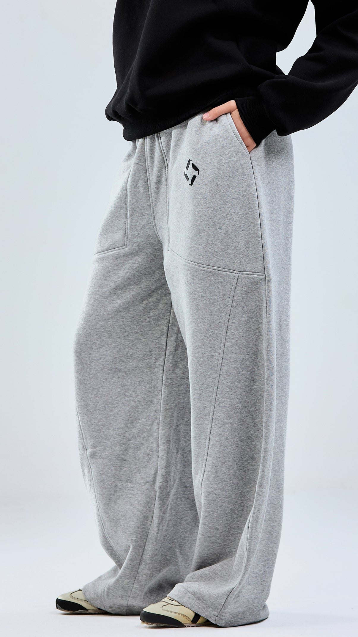 LUCA Wide Sweatpants